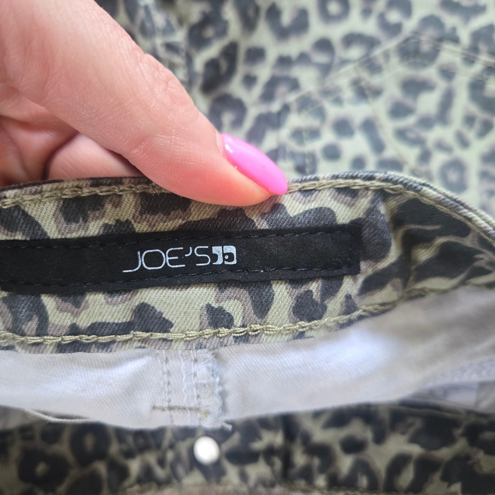 Joes Jeans Girls Size 12 Leopard Print Denim Shorts Olive Green Raw Hem Cut Off - Picture 3 of 5
